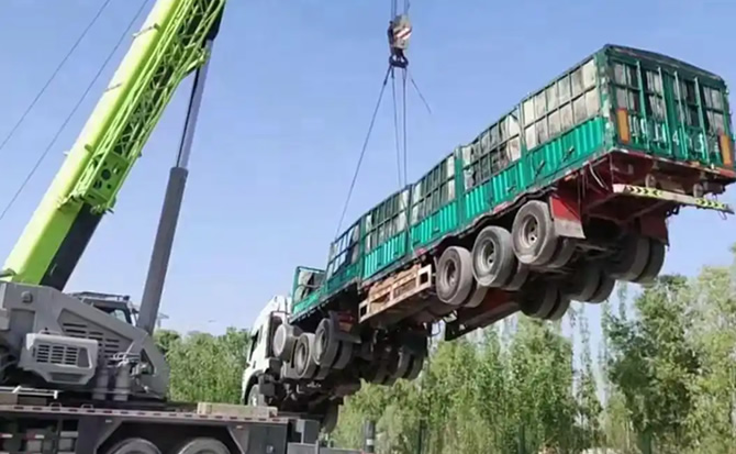 赤壁道路脱困救援案例
